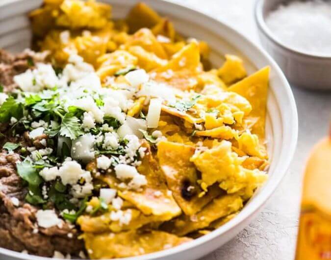 Migas (Mexican Egg & Tortilla Breakfast Skillet)