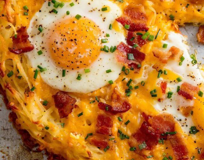 Cheesy Breakfast Pizza