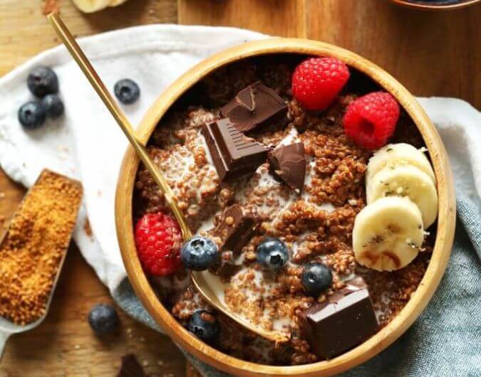 Chocolate Quinoa Breakfast Bowl