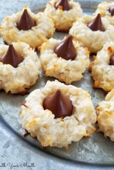 30 Best Kiss Cookies (Blossoms) To Blow Your Mind - 30 Best Kiss Cookies (Blossoms) To Blow Your Mind