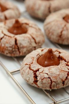 30 Best Kiss Cookies (Blossoms) To Blow Your Mind - 30 Best Kiss Cookies (Blossoms) To Blow Your Mind