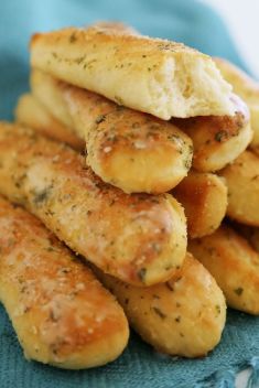 30 Best Breadsticks To Jazz Up Boring Breakfast - 30 Best Breadsticks To Jazz Up Boring Breakfast