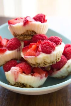 Fruit Bites: “Irresistible” Desserts and Snacks Of All - Fruit Bites: “Irresistible” Desserts and Snacks Of All