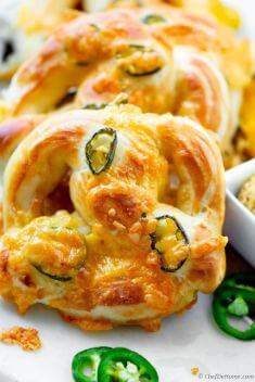 30 Pretzels To Blow Up Your Taste - 30 Pretzels To Blow Up Your Taste