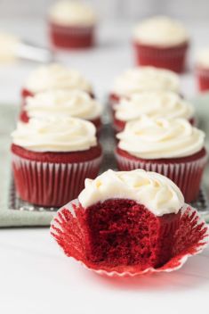30 “Mesmerizing” Red Velvet Desserts and Snacks - 30 “Mesmerizing” Red Velvet Desserts and Snacks