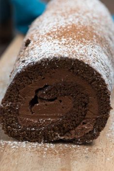 30 “Melt-In Mouth” Cake Rolls - 30 “Melt-In Mouth” Cake Rolls